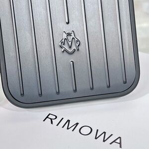 RIMOWA Metallic Gray Card Holder